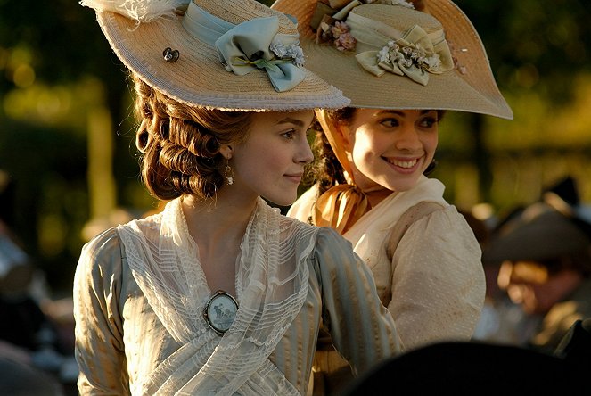 The Duchess - Film - Keira Knightley, Hayley Atwell