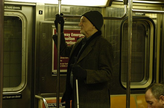 Adrift in Manhattan - Filmfotos - Dominic Chianese