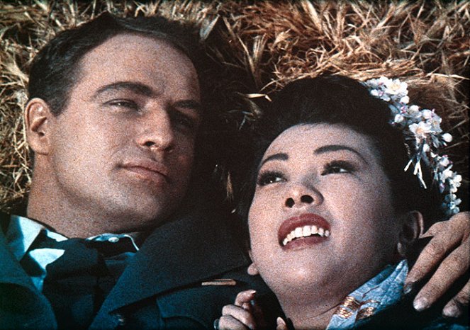 Sayonara - Kuvat elokuvasta - Marlon Brando, Miiko Taka