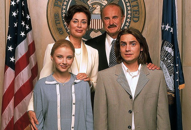 My Date with the President's Daughter - Kuvat elokuvasta - Mimi Kuzyk, Dabney Coleman, Elisabeth Harnois, Will Friedle