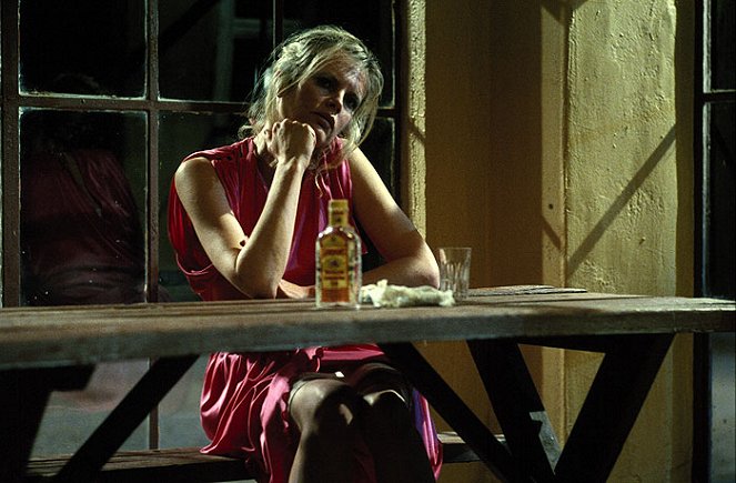 Szerelem bolondjai - Filmfotók - Kim Basinger