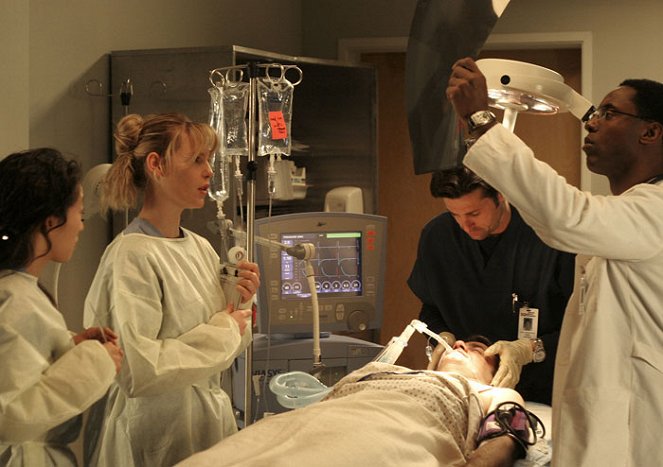 Grey's Anatomy - Season 1 - Winning a Battle, Losing the War - Van film - Katherine Heigl, Patrick Dempsey, Isaiah Washington