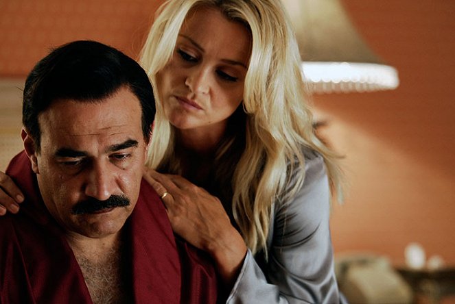 House of Saddam - Episode 2 - Kuvat elokuvasta - Igal Naor, Christine Stephen-Daly