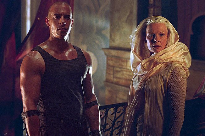 As Crónicas de Riddick - Do filme - Vin Diesel, Judi Dench