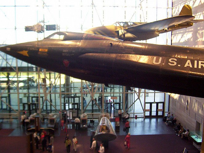 Národní muzeum letectví a kosmonautiky - Z filmu