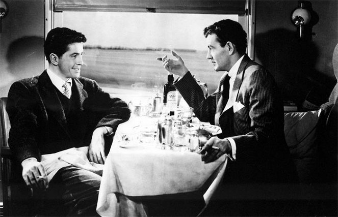 Cizinci ve vlaku - Z filmu - Farley Granger, Robert Walker