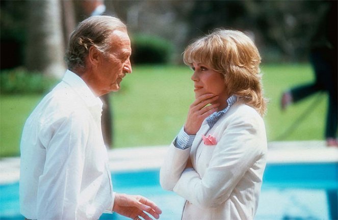 Trail of the Pink Panther - Photos - David Niven, Joanna Lumley
