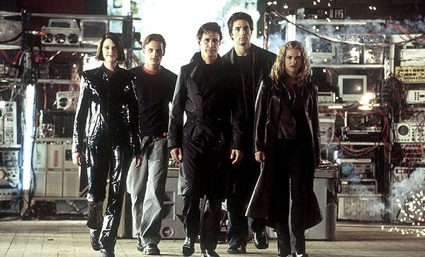 Mutant X - Die dunkle Seite der Schöpfung - Russian Roulette - Werbefoto - Lauren Lee Smith, Forbes March, John Shea, Victor Webster, Victoria Pratt