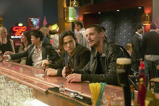 Ten, kto dáva bacha - Z filmu - Joseph Gordon-Levitt, Matthew Goode