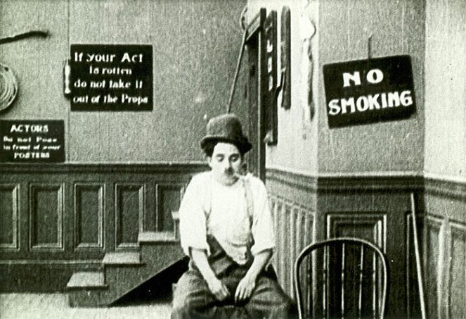 Charlot garçon de théâtre - Film - Charlie Chaplin