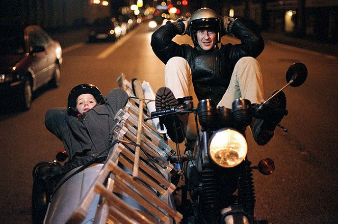 Hodder rettet die Welt! - Filmfotos - Frederik Johansen, Lars Brygmann