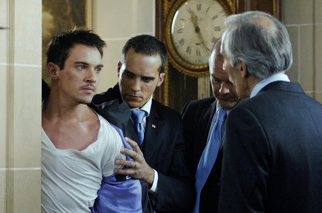 From Paris with Love - Do filme - Jonathan Rhys Meyers