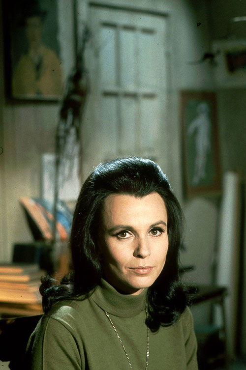 Charly - Photos - Claire Bloom
