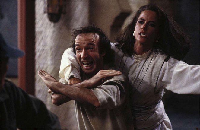 Syn Ružového pantera - Z filmu - Roberto Benigni, Debrah Farentino