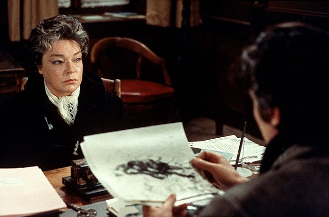 Égő pajták - Filmfotók - Simone Signoret