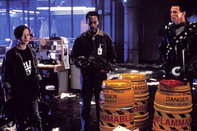 Exterminador Implacável 2: O Dia do Julgamento - Do filme - Edward Furlong, Joe Morton, Arnold Schwarzenegger