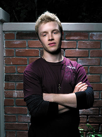 The Riches - Promo - Noel Fisher