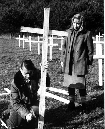 Hřbitov pro cizince - Photos - Josef Dvořák, Dagmar Havlová