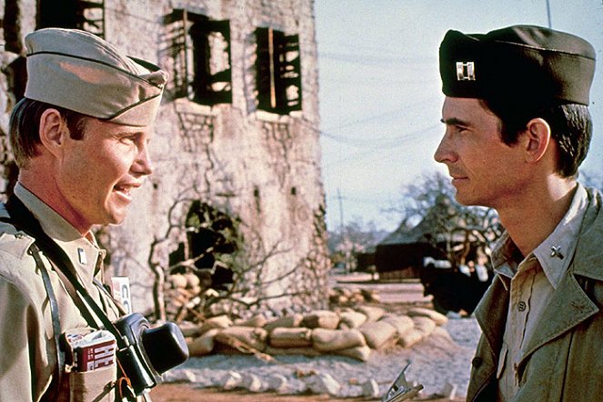 Me sotasankarit - Kuvat elokuvasta - Jon Voight, Anthony Perkins
