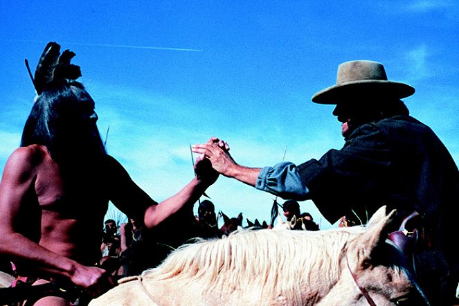 Josey Wales, hors-la-loi - Photos - Will Sampson, Clint Eastwood