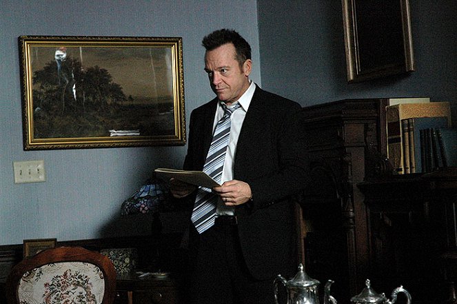 The Haunting of Bryan Becket - Photos - Tom Arnold