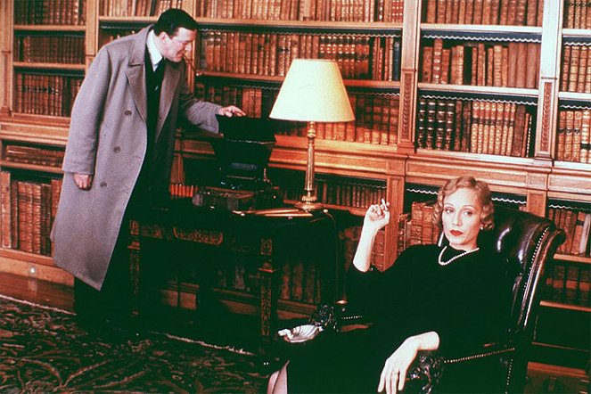 Gosford Park - Kuvat elokuvasta - Stephen Fry, Kristin Scott Thomas