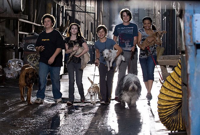 Hotel for Dogs - Do filme - Troy Gentile, Emma Roberts, Jake T. Austin, Johnny Simmons, Kyla Pratt