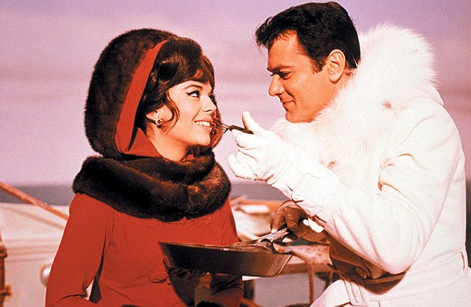 Suuri kilpa-ajo - maailman ympäri - Kuvat elokuvasta - Natalie Wood, Tony Curtis