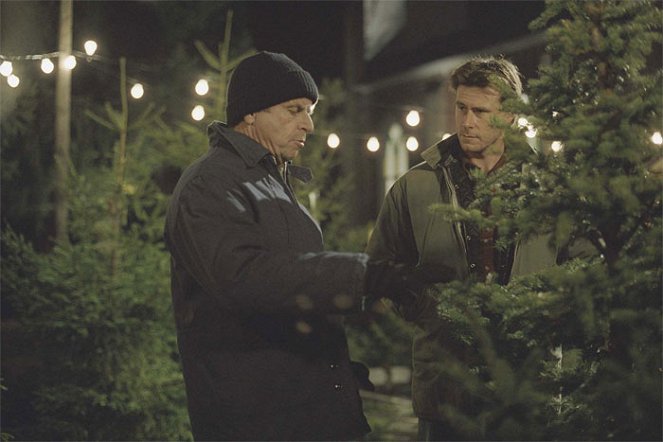 A Christmas Visitor - Do filme - William Devane, Dean McDermott