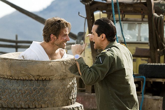 The A-Team - Van film - Bradley Cooper, Yul Vazquez