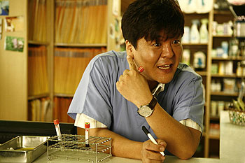 Gwasok seukaendeul - Kuvat elokuvasta - Ji-ru Sung