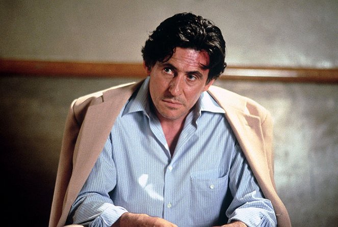 The Usual Suspects - Photos - Gabriel Byrne