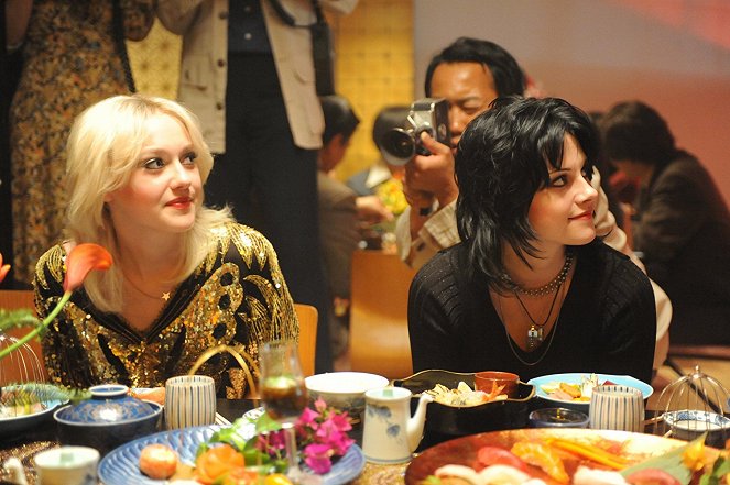 The Runaways - De la película - Dakota Fanning, Kristen Stewart