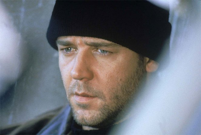 Proof of Life - Photos - Russell Crowe