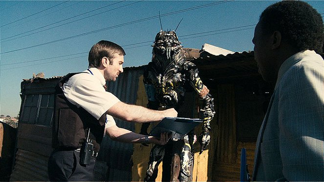 District 9 - Kuvat elokuvasta - Sharlto Copley