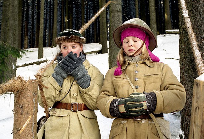 Stella und der Stern des Orients - Filmfotók - Hanna Schwamborn, Laura Berschuck