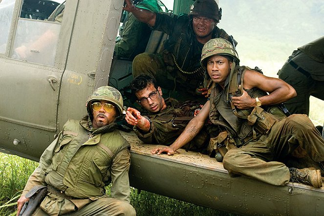 Tropic Thunder - Filmfotos - Robert Downey Jr., Jay Baruchel, Jack Black, Brandon T. Jackson