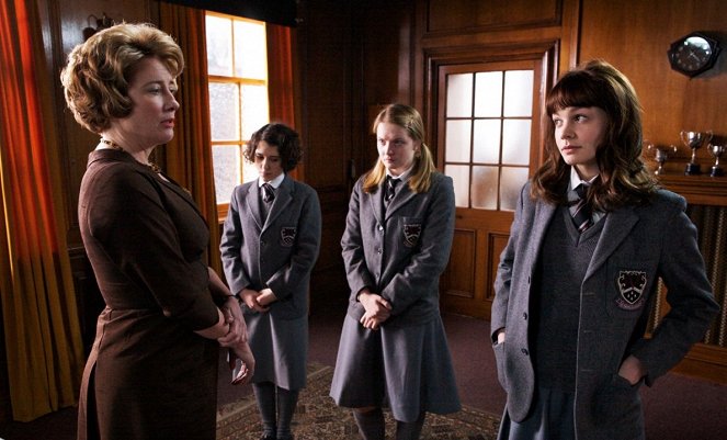 Uma Outra Educação - Do filme - Emma Thompson, Ellie Kendrick, Amanda Fairbank-Hynes, Carey Mulligan