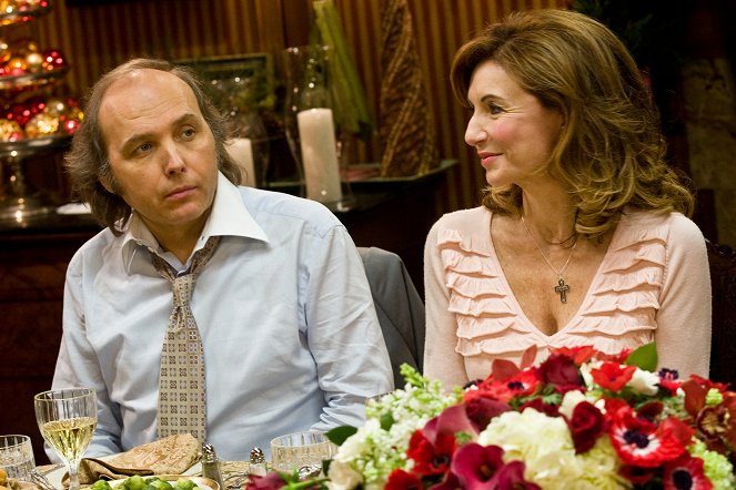 Four Christmases - Photos - Dwight Yoakam, Mary Steenburgen