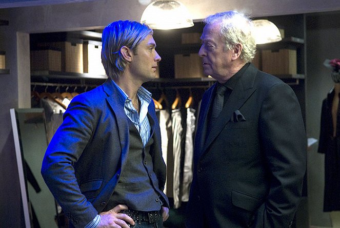 Sleuth - Photos - Jude Law, Michael Caine