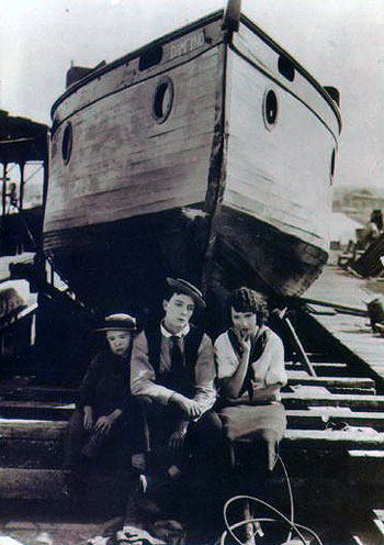 A csónak - Filmfotók - Buster Keaton, Sybil Seely