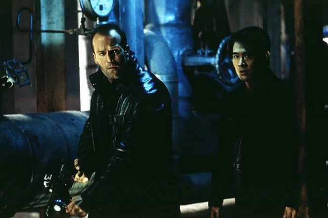 The One - Photos - Jason Statham, Jet Li