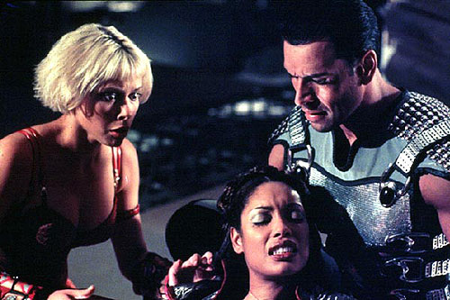 Cleopatra 2525 - Brain Drain - Van film - Jennifer Sky, Gina Torres, Patrick Kake