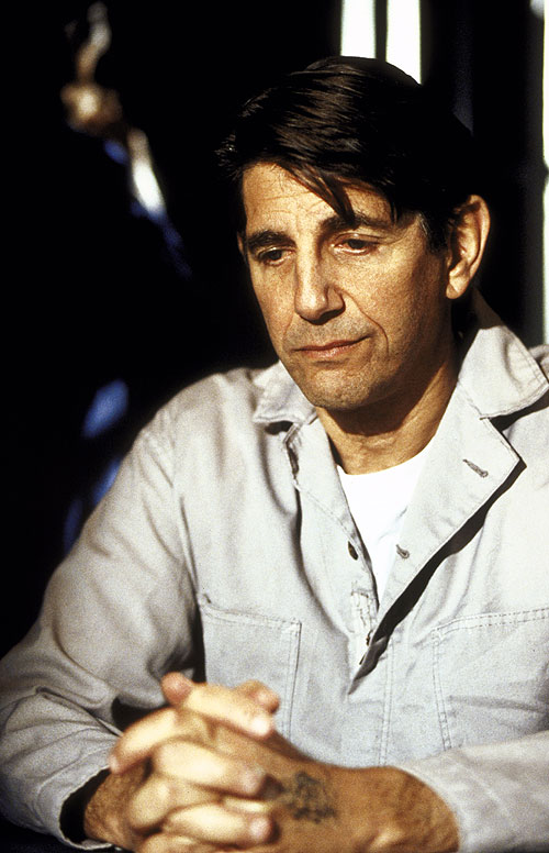 A Murder On Shadow Mountain - Z filmu - Peter Coyote