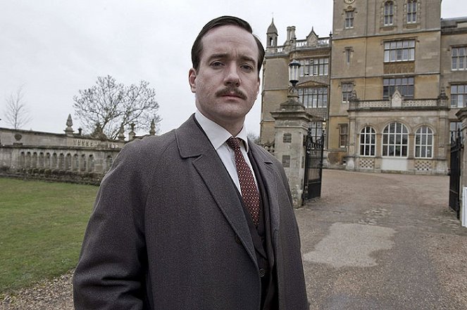 Agatha Christie's Marple - Season 4 - A Pocket Full of Rye - Photos - Matthew Macfadyen