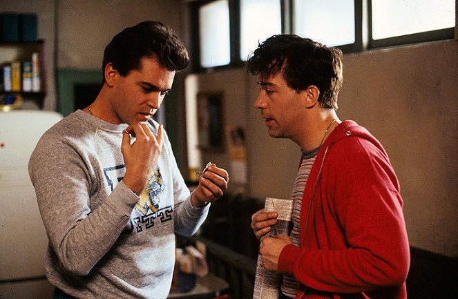 Dominick and Eugene - Photos - Ray Liotta, Tom Hulce