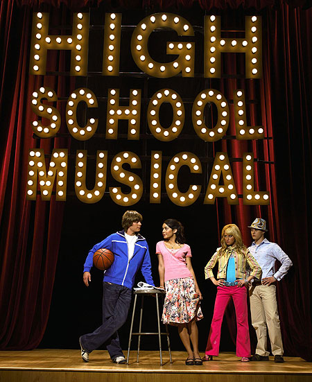 High School Musical - Werbefoto - Zac Efron, Vanessa Hudgens, Ashley Tisdale, Lucas Grabeel