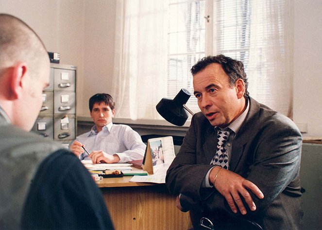 Na lavici obžalovaných justice - De la película - Ivan Jiřík, Ivan Vyskočil