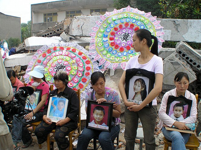 Földrengés Kínában: Szecsuán könnyei - Filmfotók