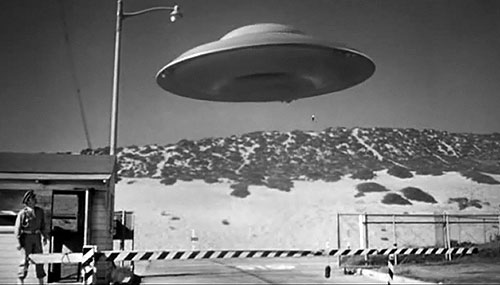 UFO útočí! - Z filmu